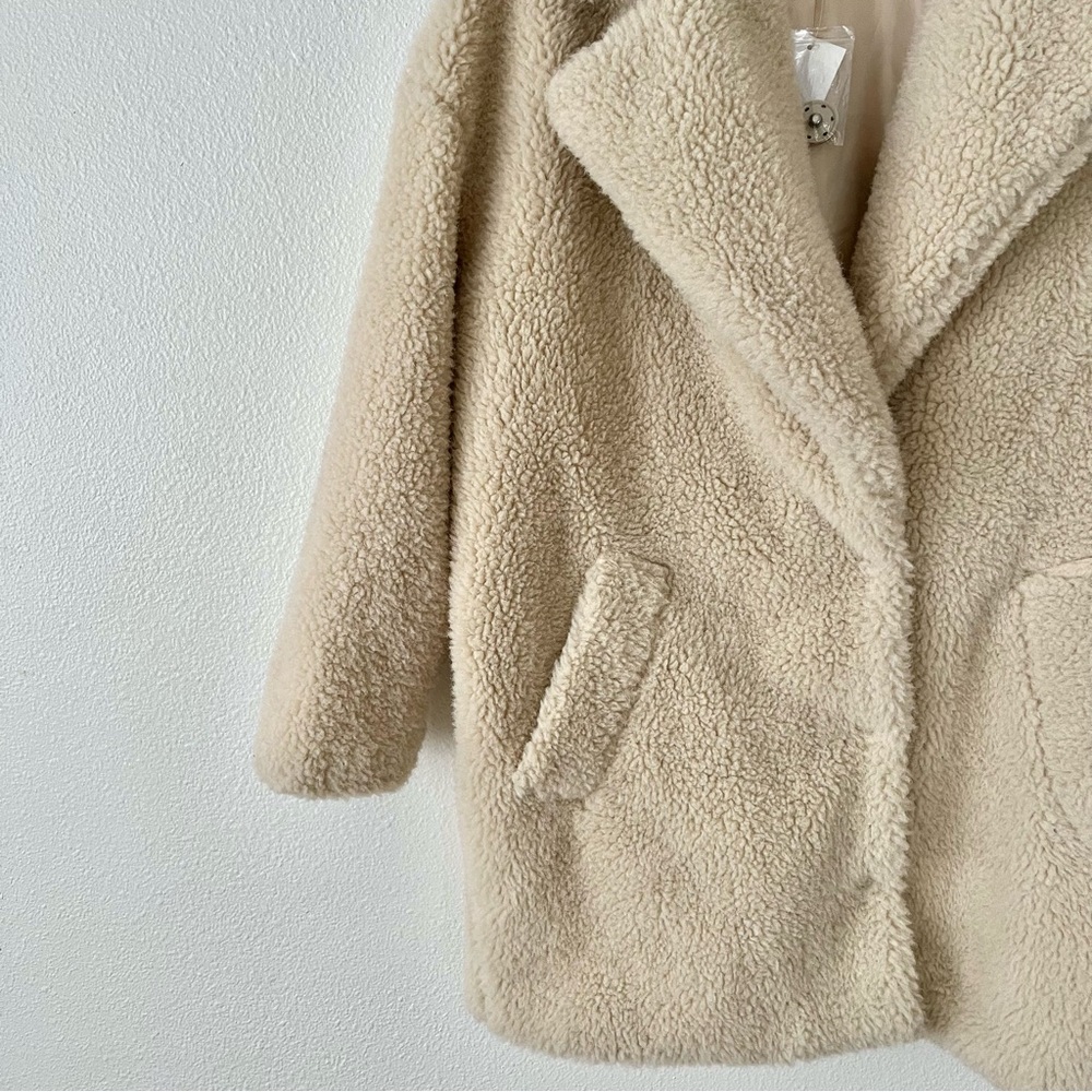 TopShop Teddy Coat in Cream (S) - Picture 4 of 16